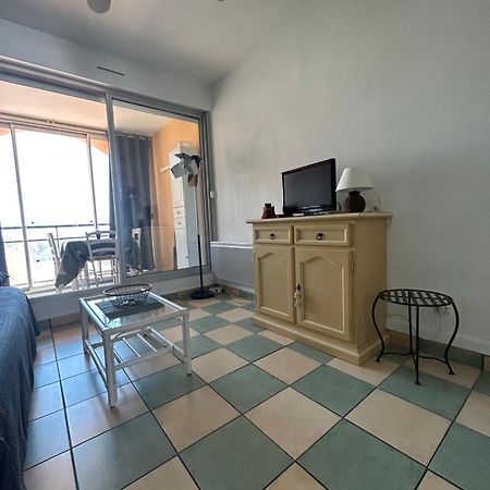 Studio Vue Mer Situe A Cote De La Plage Quartier Des Quilles سُت المظهر الخارجي الصورة