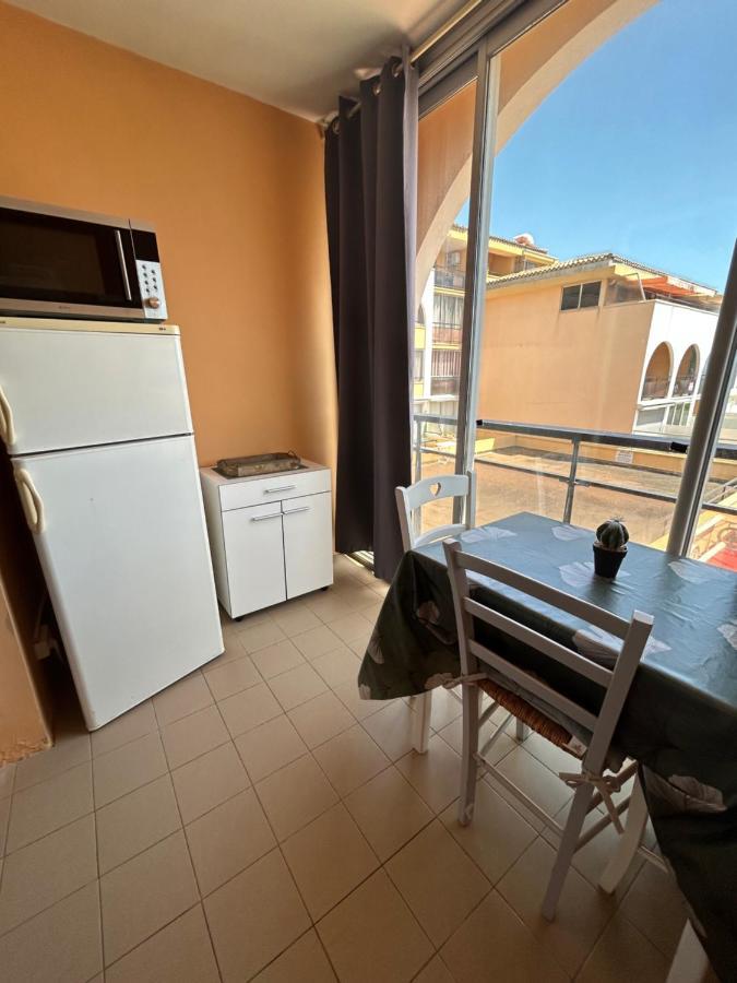 Studio Vue Mer Situe A Cote De La Plage Quartier Des Quilles سُت المظهر الخارجي الصورة