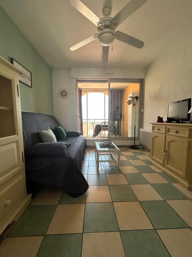 Studio Vue Mer Situe A Cote De La Plage Quartier Des Quilles سُت المظهر الخارجي الصورة