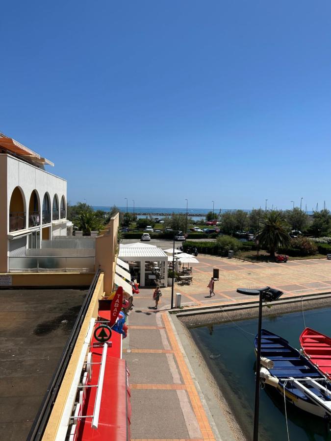 Studio Vue Mer Situe A Cote De La Plage Quartier Des Quilles سُت المظهر الخارجي الصورة