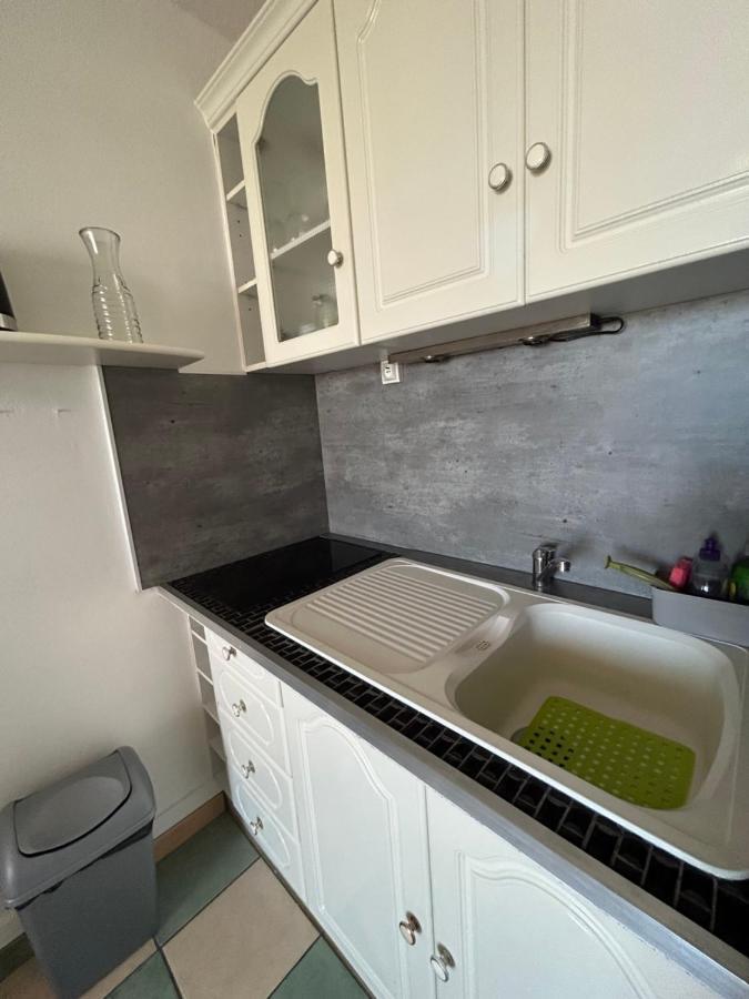 Studio Vue Mer Situe A Cote De La Plage Quartier Des Quilles سُت المظهر الخارجي الصورة