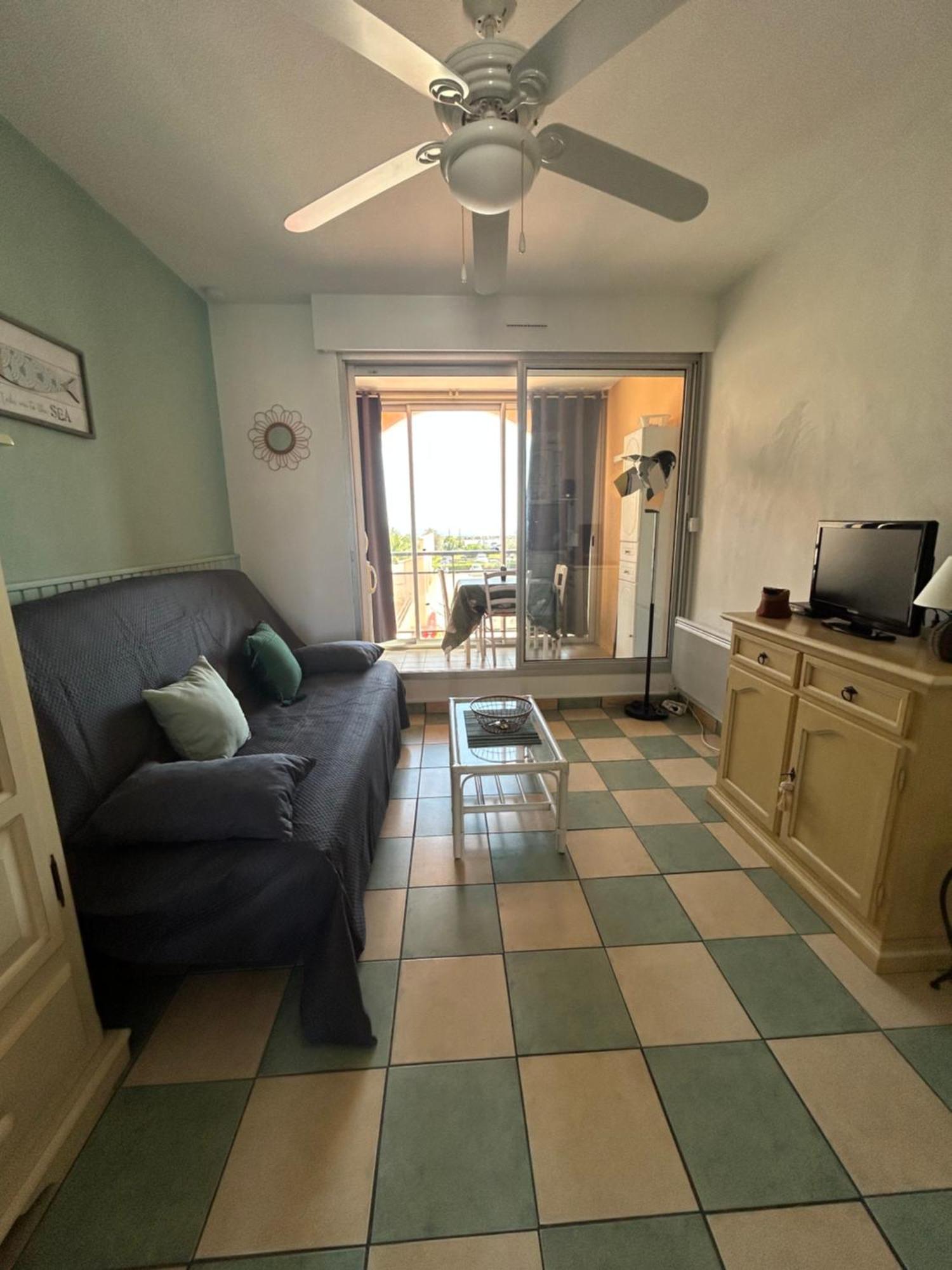 Studio Vue Mer Situe A Cote De La Plage Quartier Des Quilles سُت المظهر الخارجي الصورة