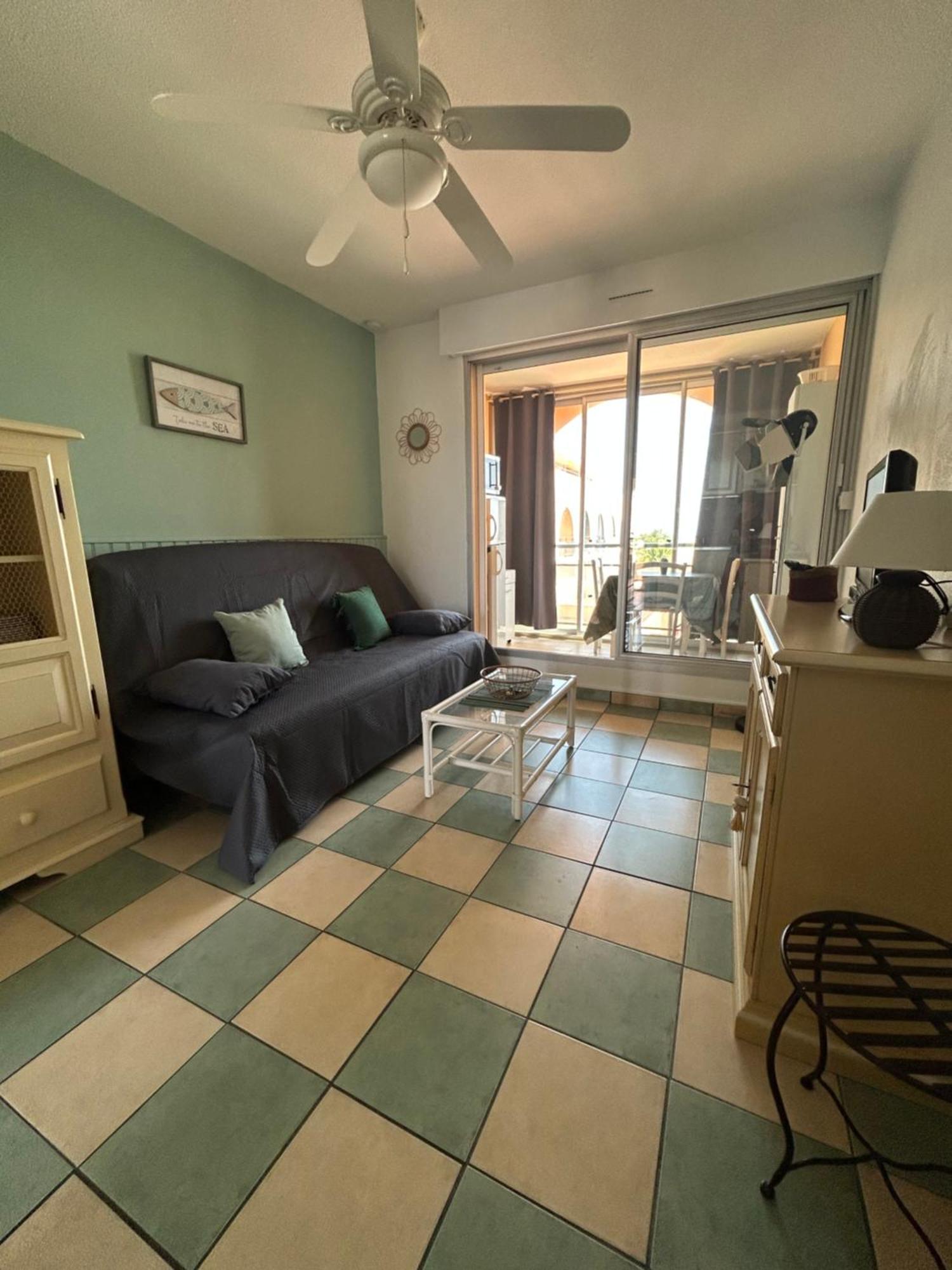 Studio Vue Mer Situe A Cote De La Plage Quartier Des Quilles سُت المظهر الخارجي الصورة